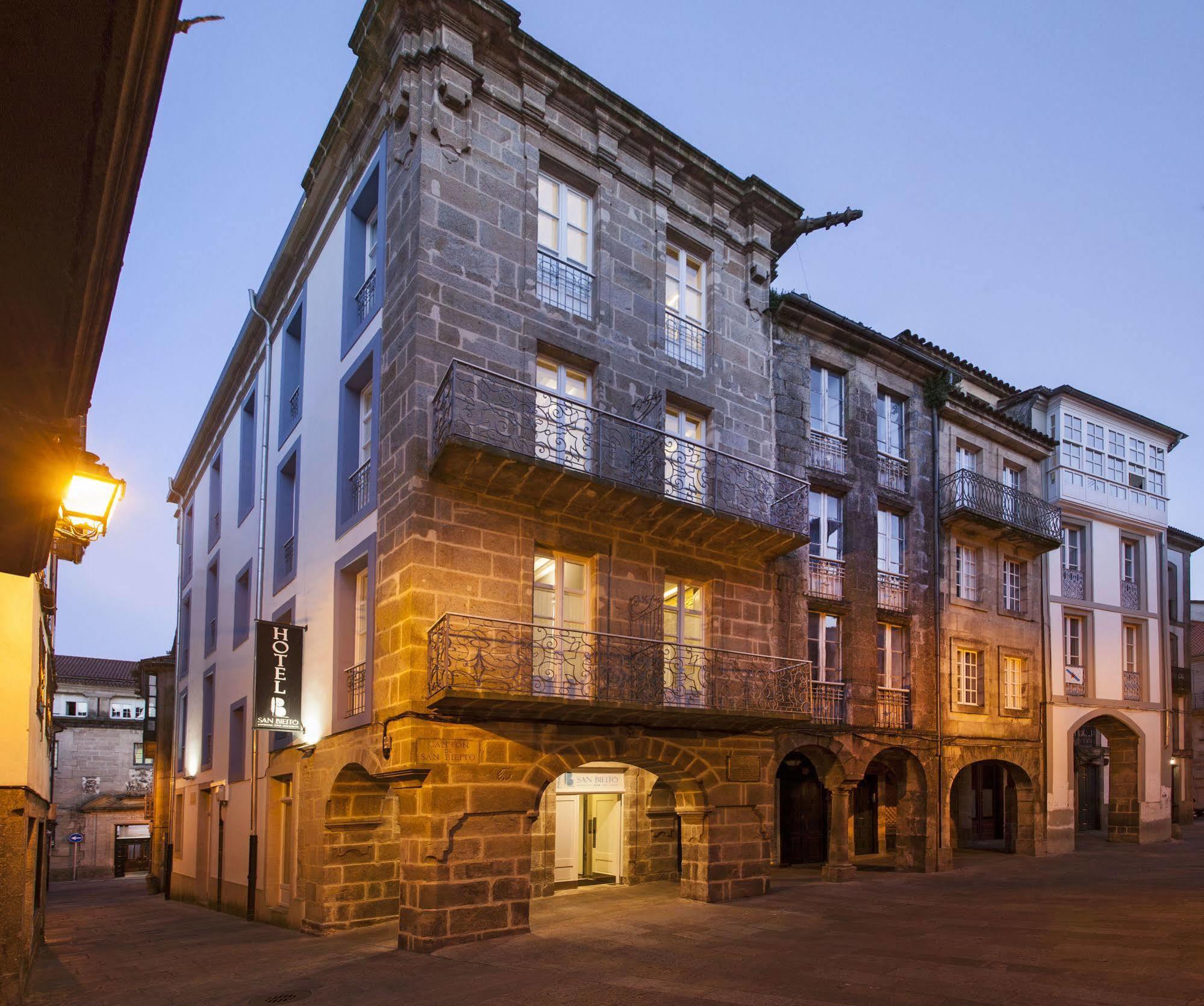 Hotel Alda San Bieito Santiago de Compostela Bagian luar foto